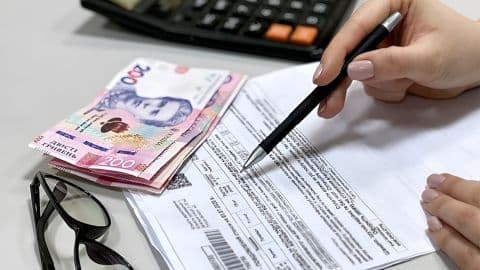 Пенсійний фонд роз'яснив, хто може платити за комунальні послуги менше/Фото умовне