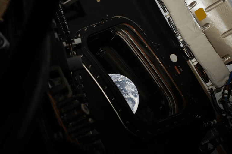 Фото Землі, зроблене з космічного корабля / NASA