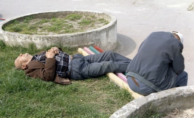 Лікарня чи витверезник. Що робити з п’яними на вулицях Львова