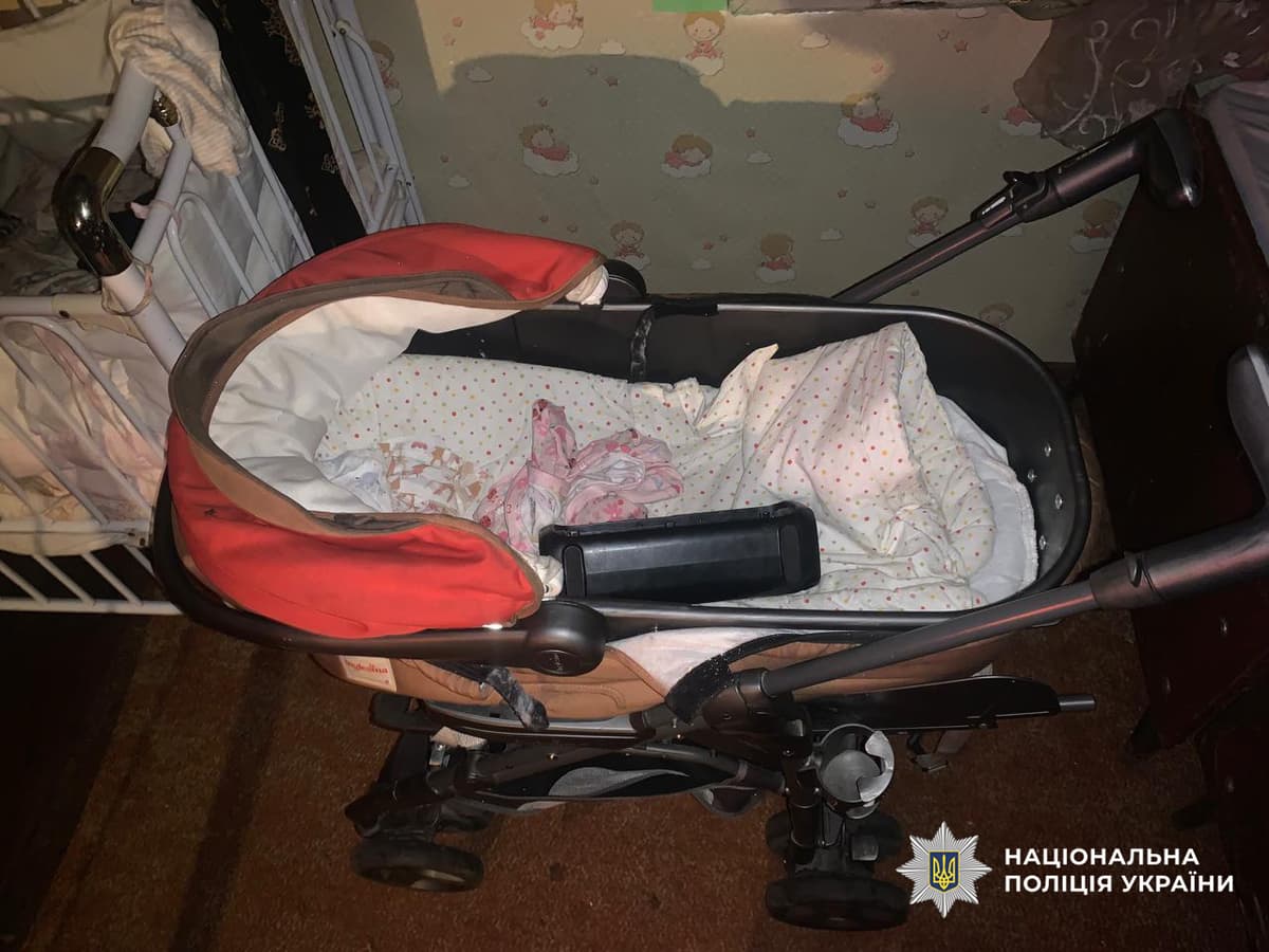 На Львівщині немовля у важкому стані потрапило до лікарні: матері оголосили підозру