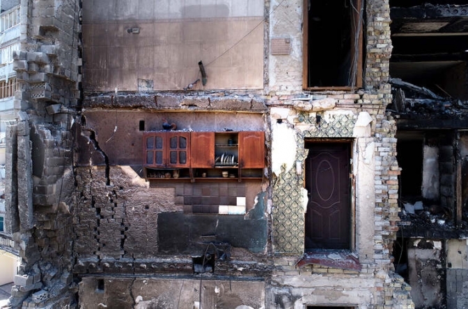 Шафка у Бородянці з вцілілим після обстрілів півником. Фото: Національний музей Революції Гідності