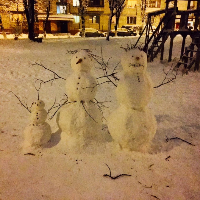Зимовий настрій: соцмережі заполонили фото засніженого Львова й Карпат фото 8