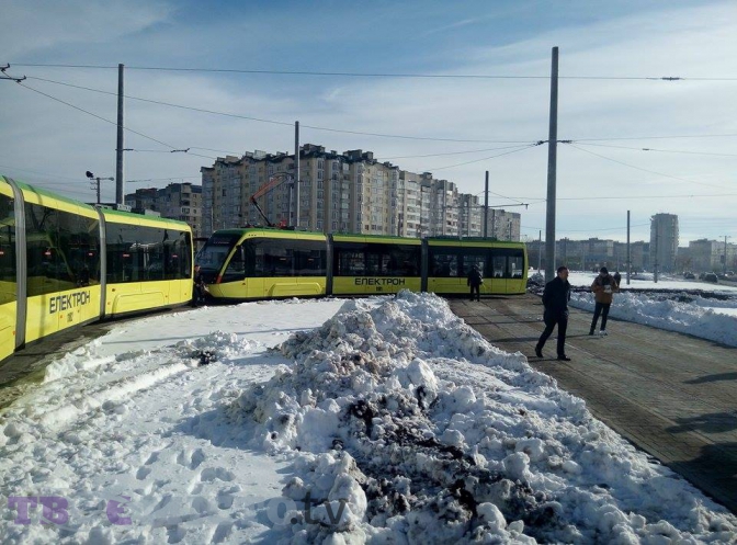Фотофакт: як у Львові запустили перший трамвай на Сихів фото 3