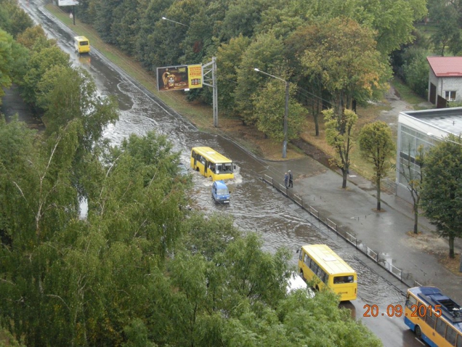 Чиновники знайшли винуватих у затопленні Львова фото 1
