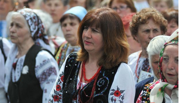 У Львові до Дня матері відбулася святкова хода у вишиванках (фото) фото 3