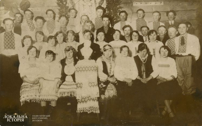 фото: Святкування ювілею Тараса Шевченка в селі Кульчиці, 1938 рік