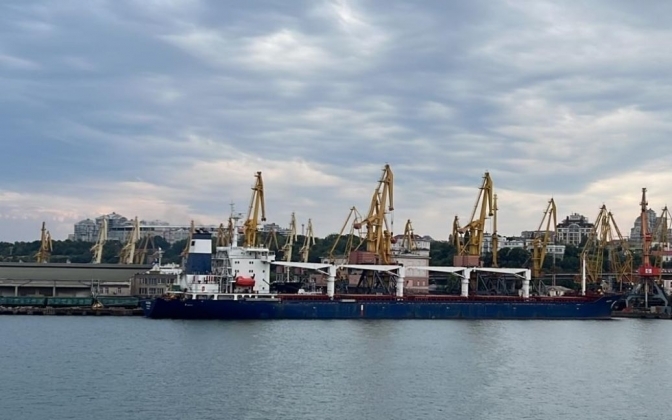 Ship with grain in Odesa port / Photo:Oleksandr Kubrakov’s Facebook