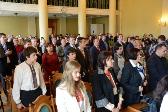 Молитва на початку Урочистої сесії у Львівській міській раді (фото прес-служби ЛМР)