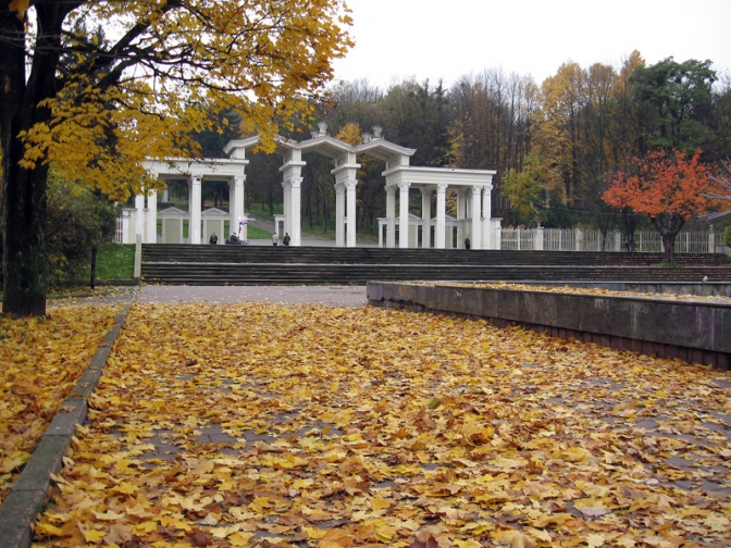 Парк культури та відпочинку імені Богдана Хмельницького – прекрасне місце для осінньої фотосесії
