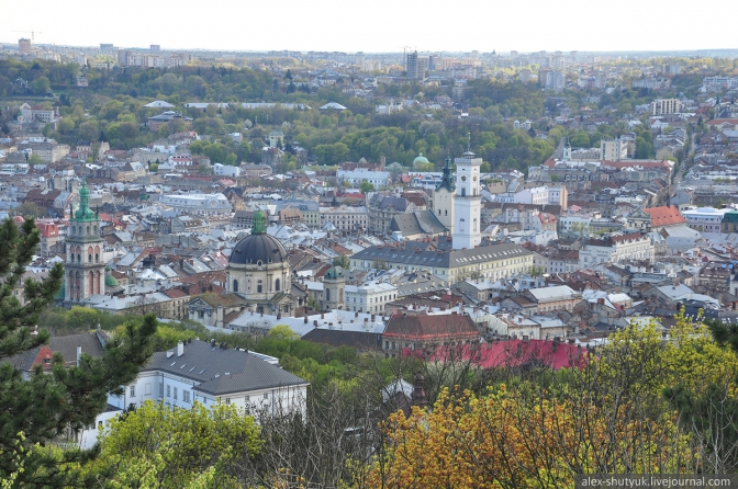 Панорама Львова за 10 років: яким було місто колись і тепер фото 1