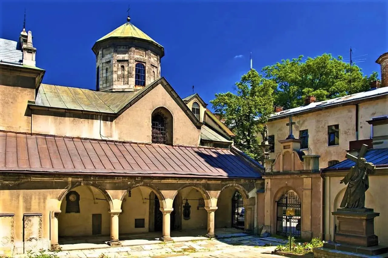 Вірменський Кафедральний Собор Успіння Пресвятої Богородиці (Вірменська, 7) / фото Собору