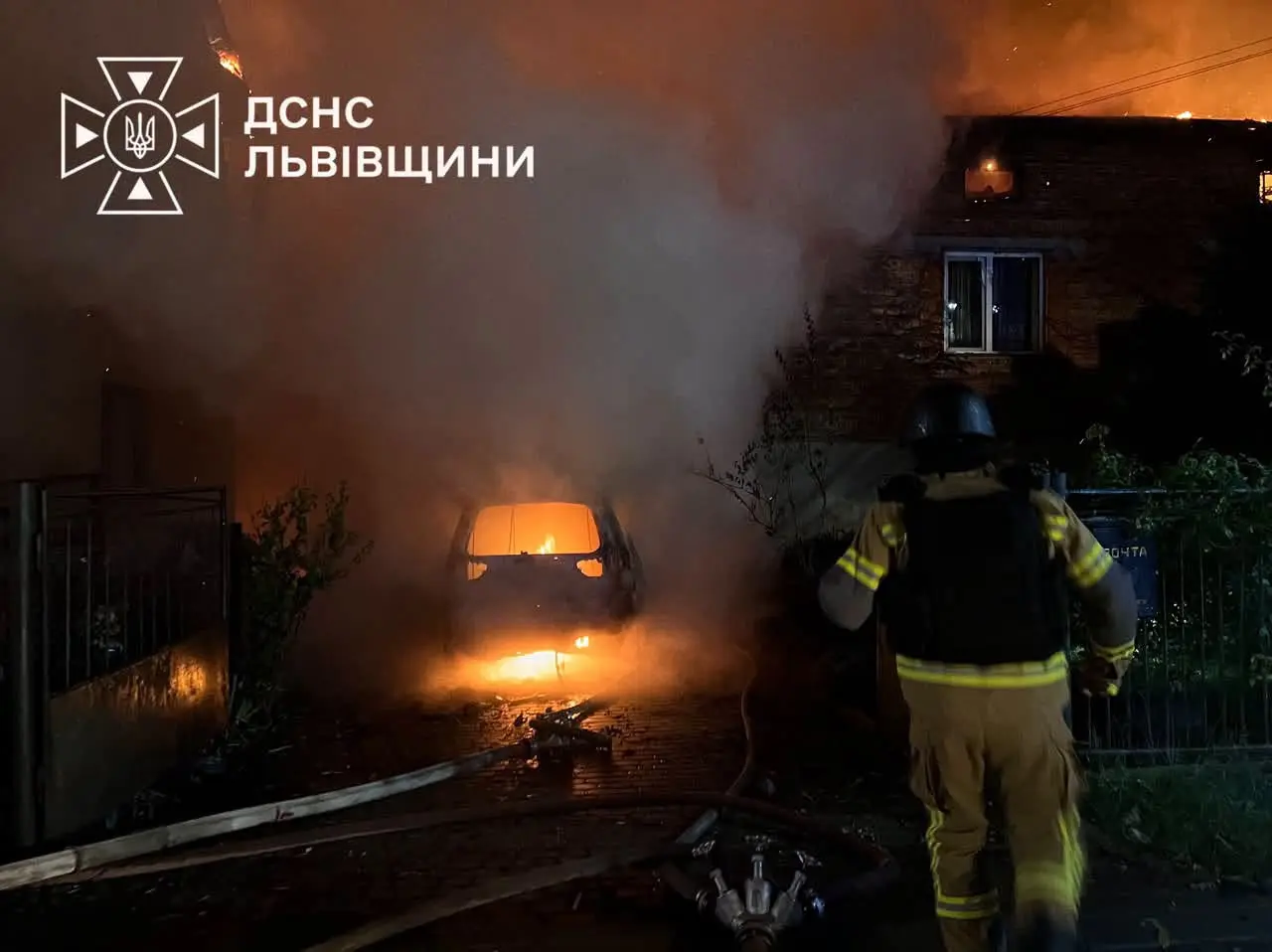 Наслідки атаки 13 жовтня на Львівщині / фото: ДСНС