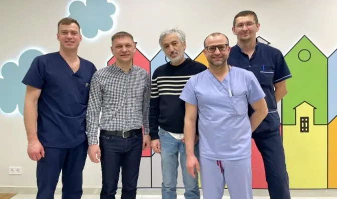 Лікар французького футбольного клубу прооперував у Львові українців