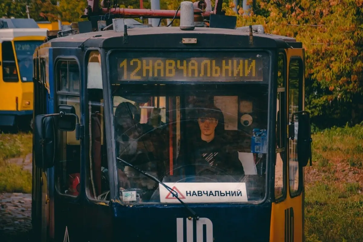 Розповідаємо, як безкоштовно опанувати професію водія електротранспорту / фото ЛМР