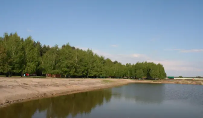 Фото з бази "Сонячні озера" у Блищиводах
