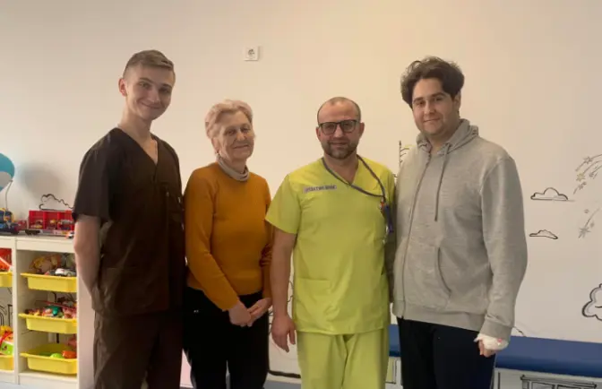 Львівські хірурги видалили підлітку 15-сантиметрову пухлину, яка мала рідкісне розташування