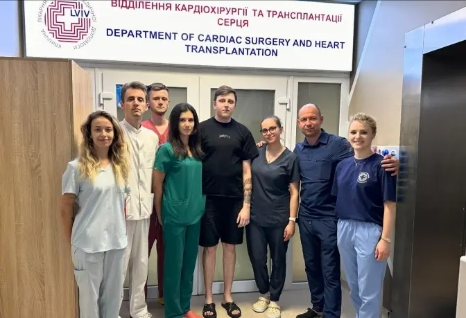 Львівські лікарі виконали одну з найскладніших операцій на серці