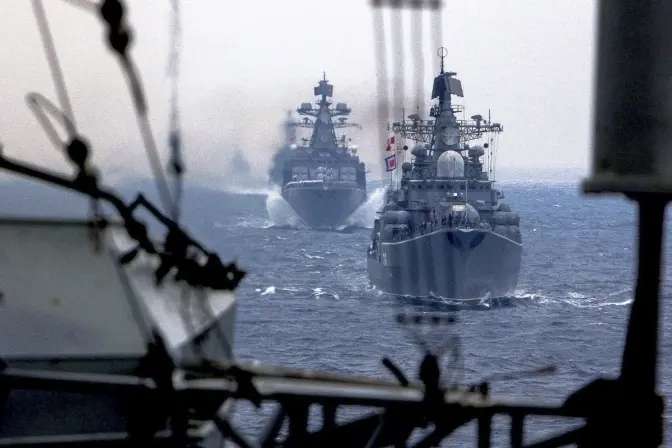 Чорноморський флот рф відкинули на сотні кілометрів від українських берегів
