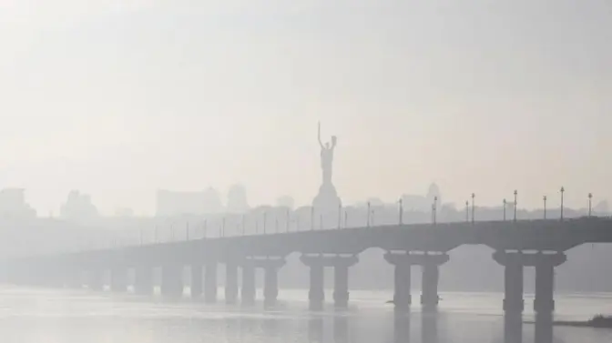 Після кількох днів високого рівня забруднення повітря у Києві його якість прийшла у норму