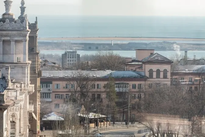 «Це помста. Вони бачили, як добре ми живемо». Депутатка про Маріуполь