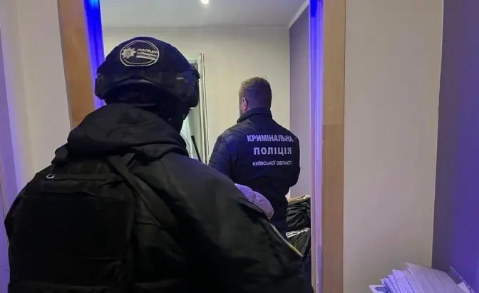На Київщині правоохоронці викрили подружжя, яке допомагало тікати за кордон
