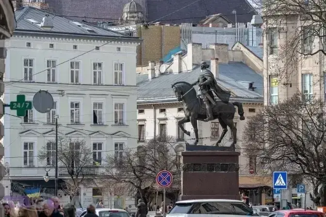 Пам'ятник Королю Данилу у Львові / фото: Твоє місто