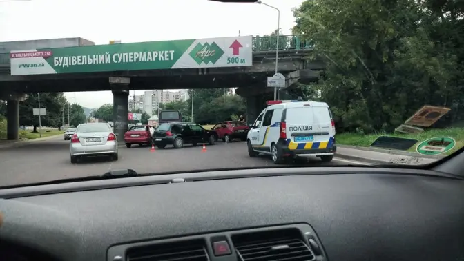 Ситуація на дорогах Львова: ДТП біля Галицького перехрестя