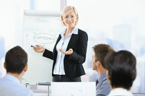 У Львові для компаній проведуть семінар щодо роботи з біженцями