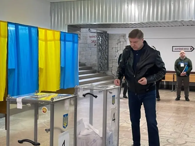 Вибори ректора Львівської політехніки та що за вибухи пролунали в Івано-Франківську. Підсумки доби