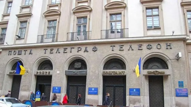 Як працюватимуть «Укрпошта» та «Нова пошта» під час карантину