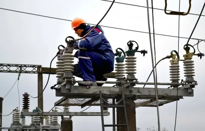 На Львівщині через негоду майже 400 населених пунктів залишились без світла