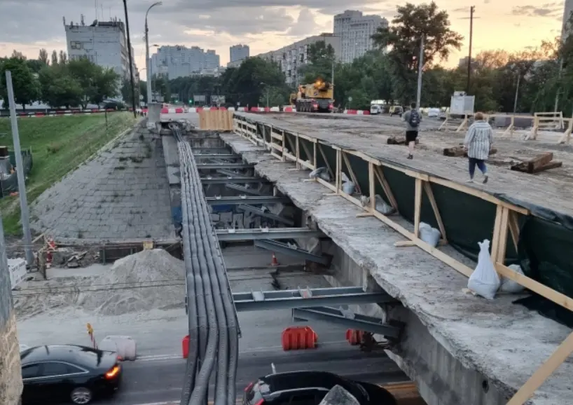 У Києві показали, як просувається ремонт Дегтярівського шляхопроводу