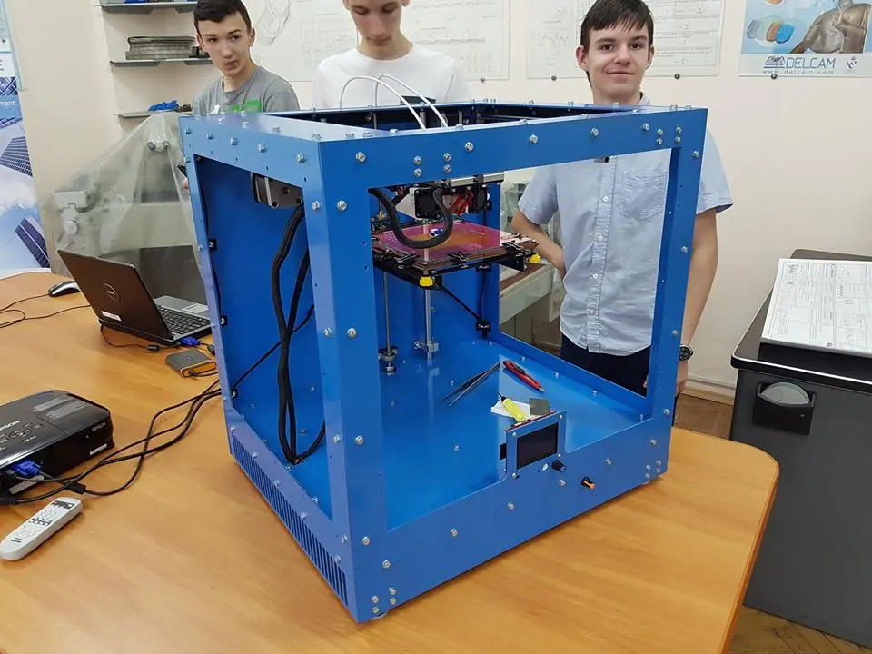 Надрукуй собі що завгодно. Навіщо потрібні 3D-принтери у школах