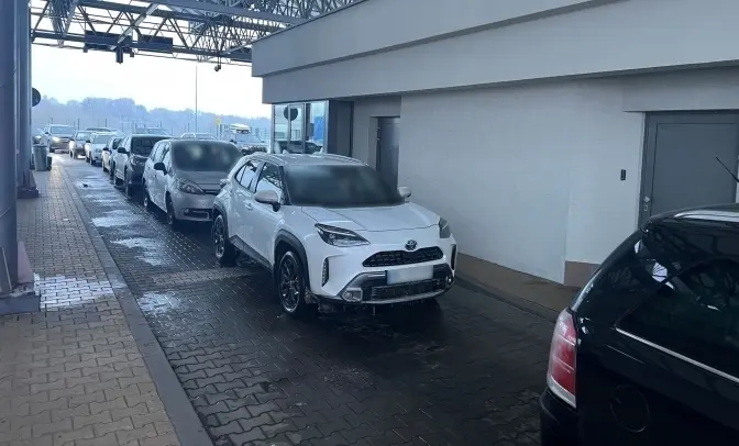 На перетин кордону із Польщею очікують понад півсотні автомобілів. Де найбільші черги