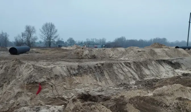 У Києві на території заказника «Деснянські луки» розпочали незаконне будівництво