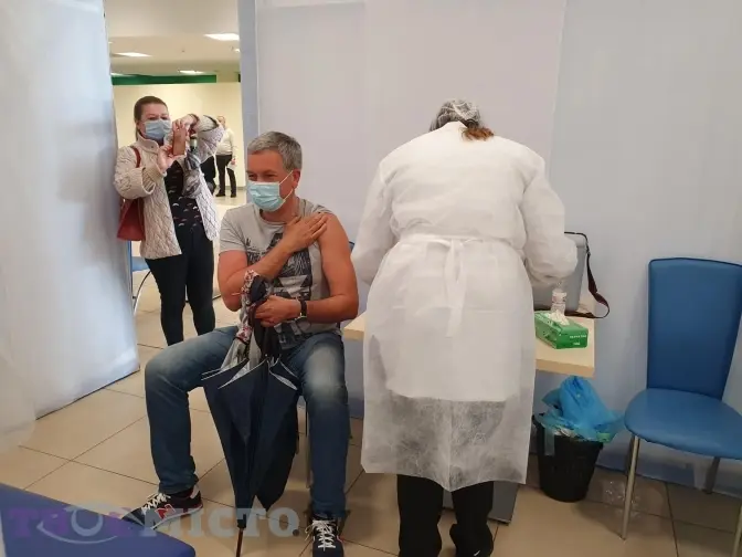 Як у Львові вакцинуватимуть від Сovid-19 цього тижня. Графік роботи центрів