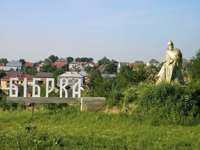 Куди поїхати на вихідні зі Львова: місто мисливців на бобрів