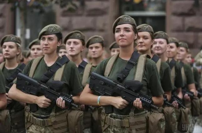 До Дня незалежності українським військовим виплатять по 1-2 тис. грн премії