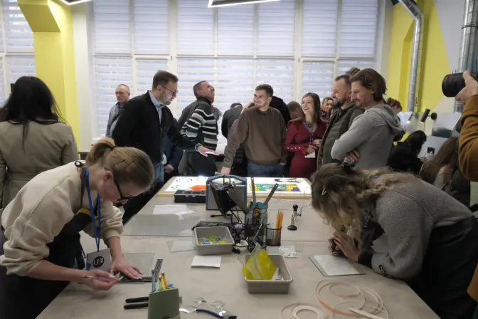 На Львівщині відкрили єдиний на заході України центр вітражного мистецтва