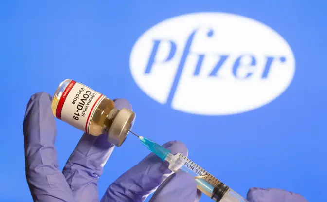 Київ отримав майже 50 тисяч доз вакцини Pfizer