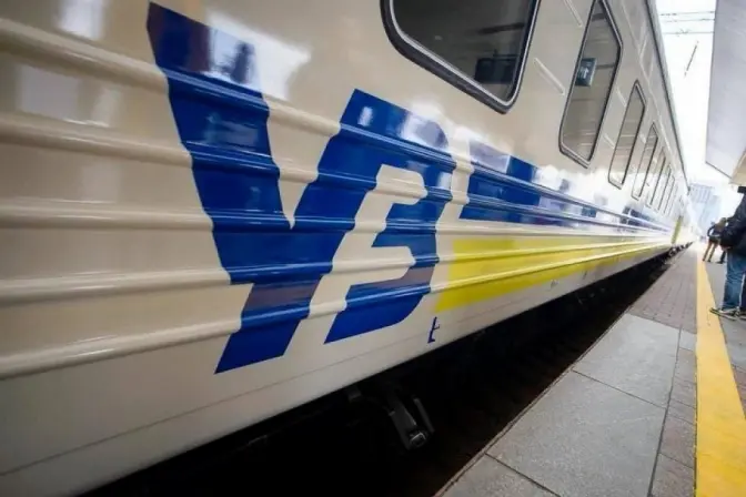 «Укрзалізниця» не скасовуватиме поїзди у разі блекаутів