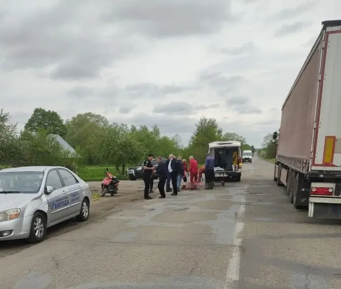 На Львівщині водій скоїв наїзд на 15-річну дівчинку, яка перебігала дорогу