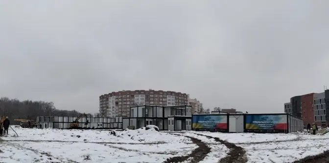 На зиму для переселенців у Львові облаштовують двоповерхове модульне містечко