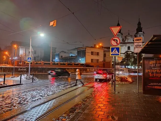 На перехресті вулиць Чупринки – Бандери у Львові змінили організацію руху