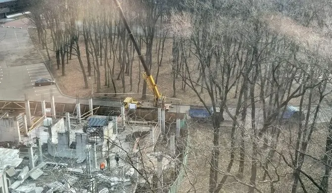 Громадська рада КМДА разом з активістами почали роботу щодо незаконної забудови в парку Пушкіна