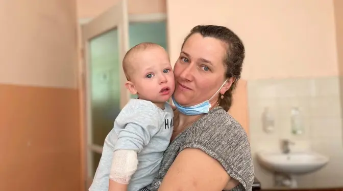 У Львові вперше прооперували однорічну дитину за допомоги робота Da Vinci