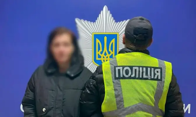 У Києві жінка викинула з вікна собаку. Тепер їй загрожує до восьми років позбавлення волі