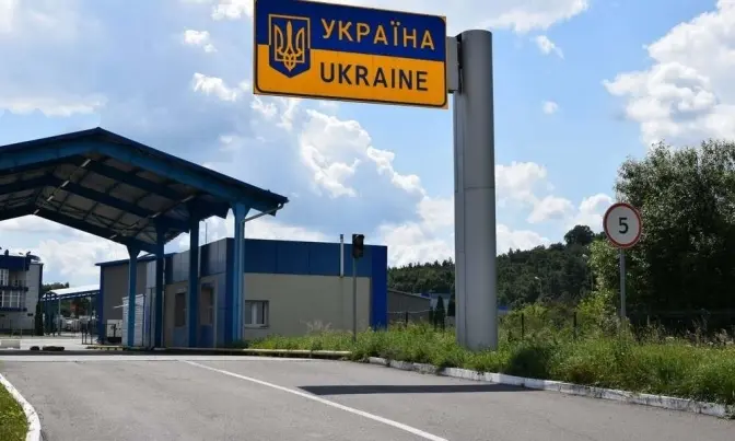 Чи є вакансії на львівській митниці та яка середня зарплата