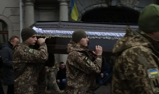 У Львові попрощаються із трьома загиблими на війні захисниками. Ким вони були