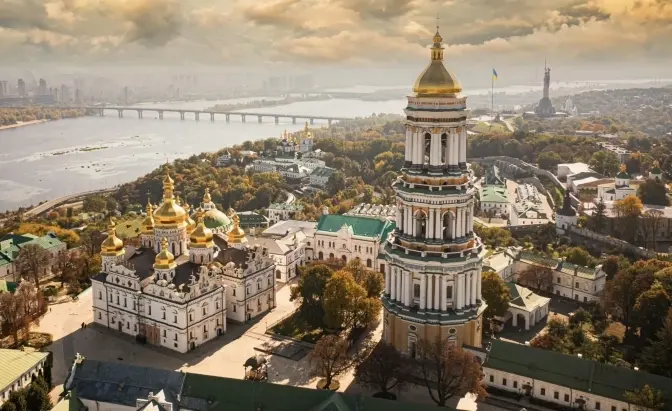 У Києво-Печерській лаврі представили перший аудіогід адаптований жестовою мовою